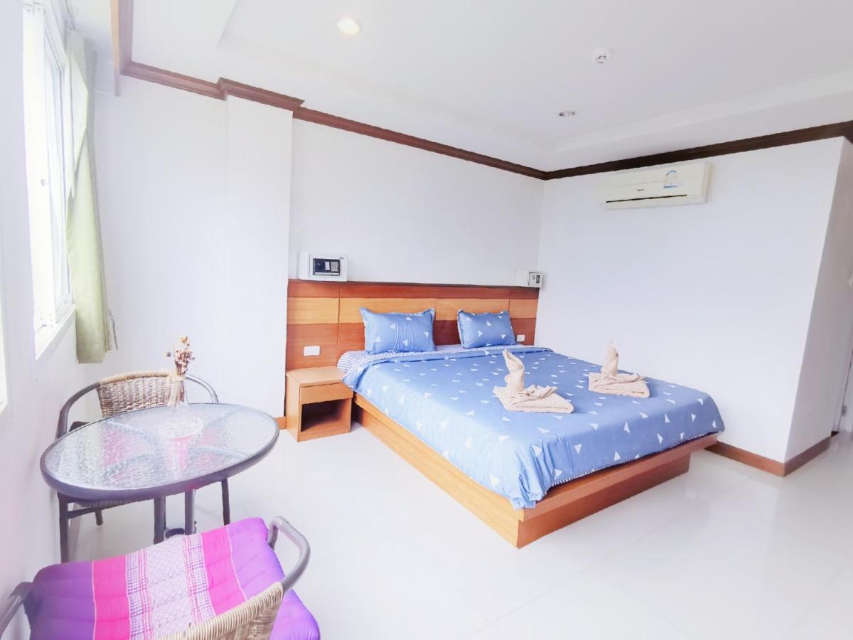 Lanting Hotell Patong Exteriör bild